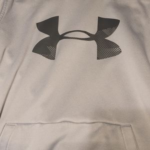 Large under armour hoodie